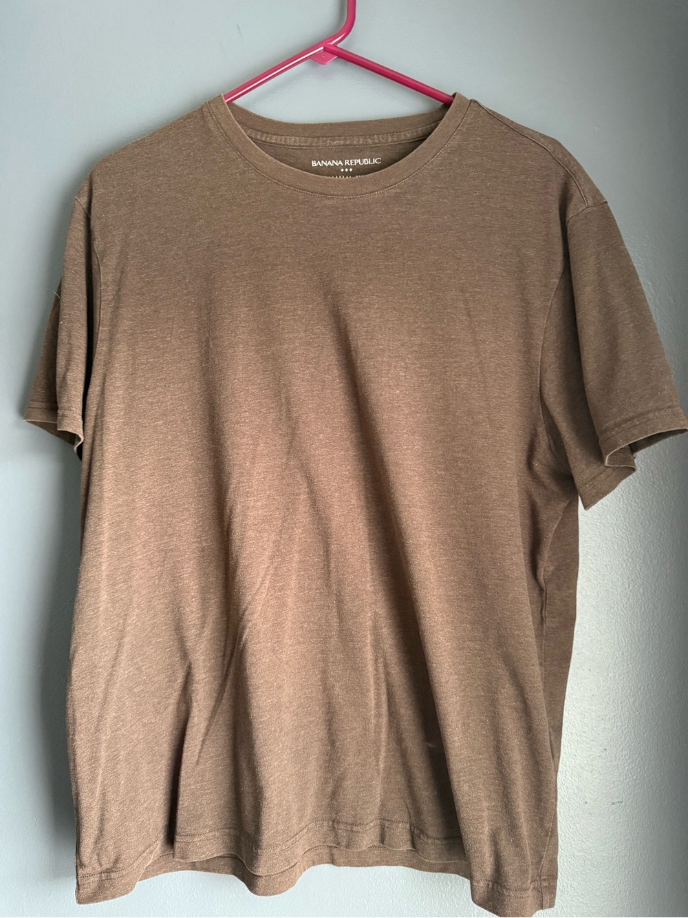 Banana Republic Men's Tan Crewneck Short Sleeve Tee